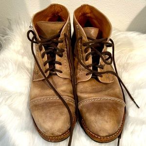 BED | STU  Benchmade distressed leather boots Men’s Size 9